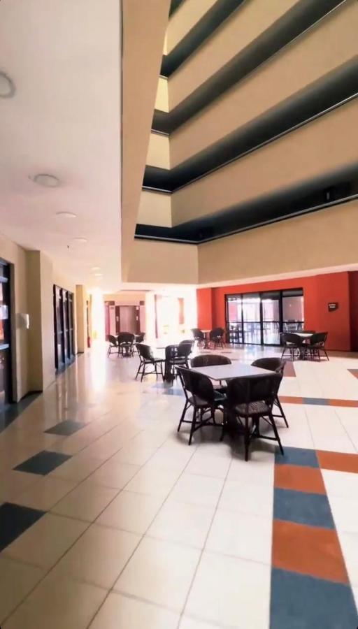 Iate Plaza Flat 613 Aparthotel