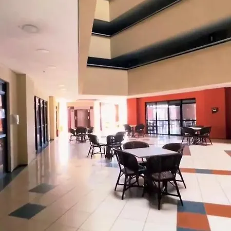 Iate Plaza Flat 613 Aparthotel