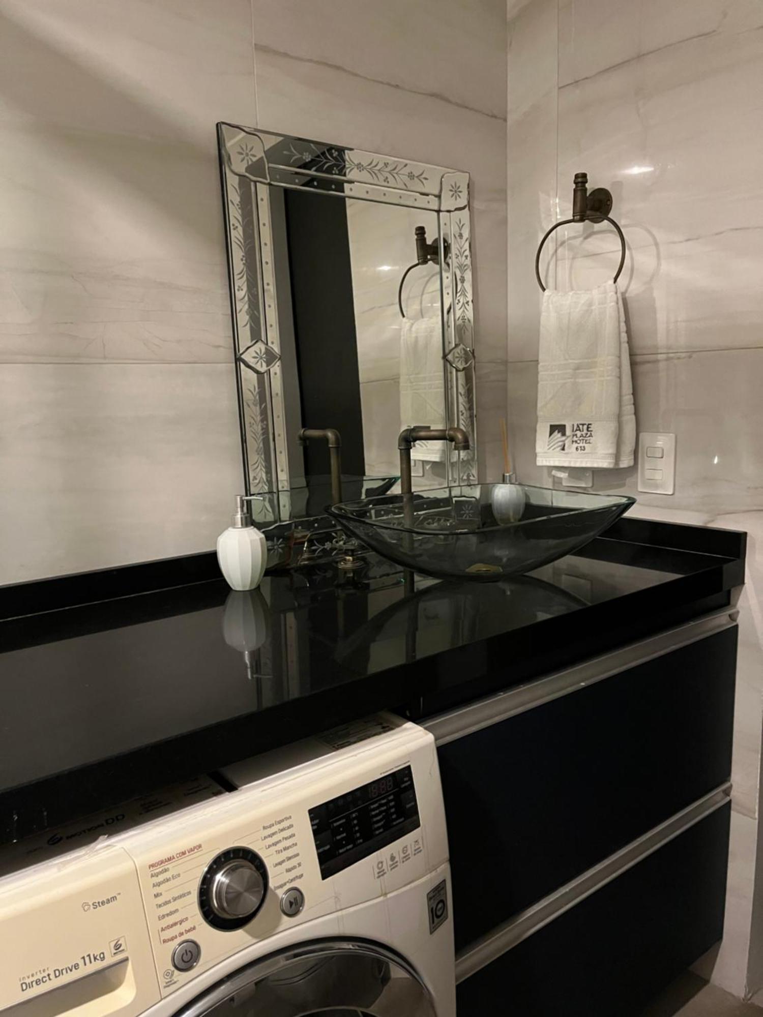 Iate Plaza Flat 613 Aparthotel